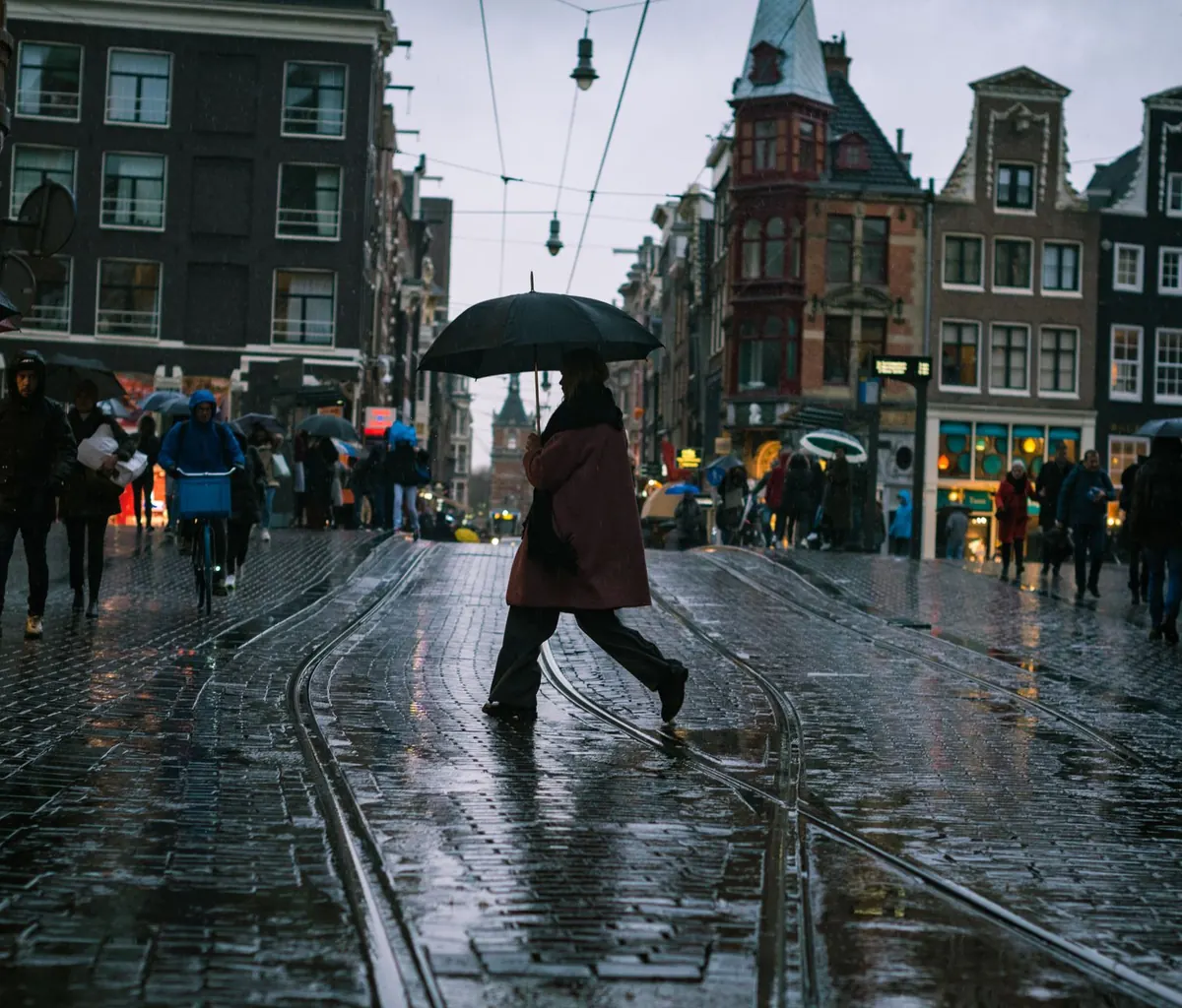 Wet-Weather Photography: Capturing Reflections on Cobbled Streets